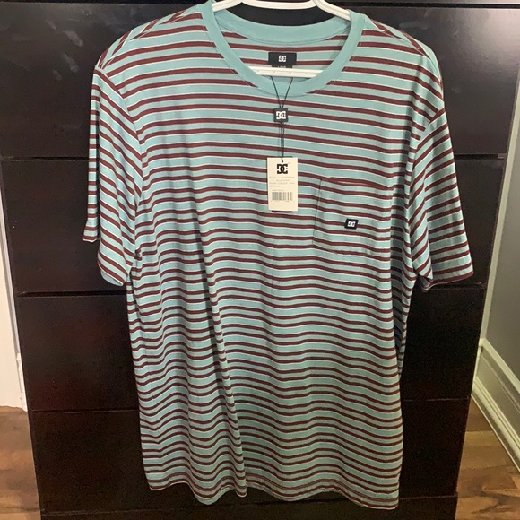 DC striped t shirt. Size Large - Picture 1 of 3
